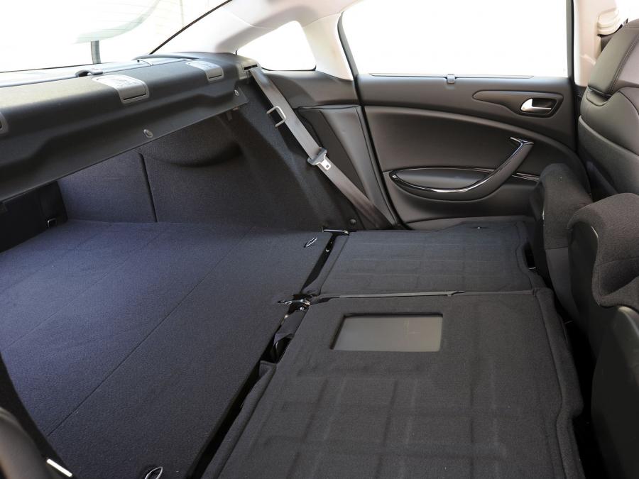  Citroen C5 2008 года  (ZA) (фото 4 из 16)